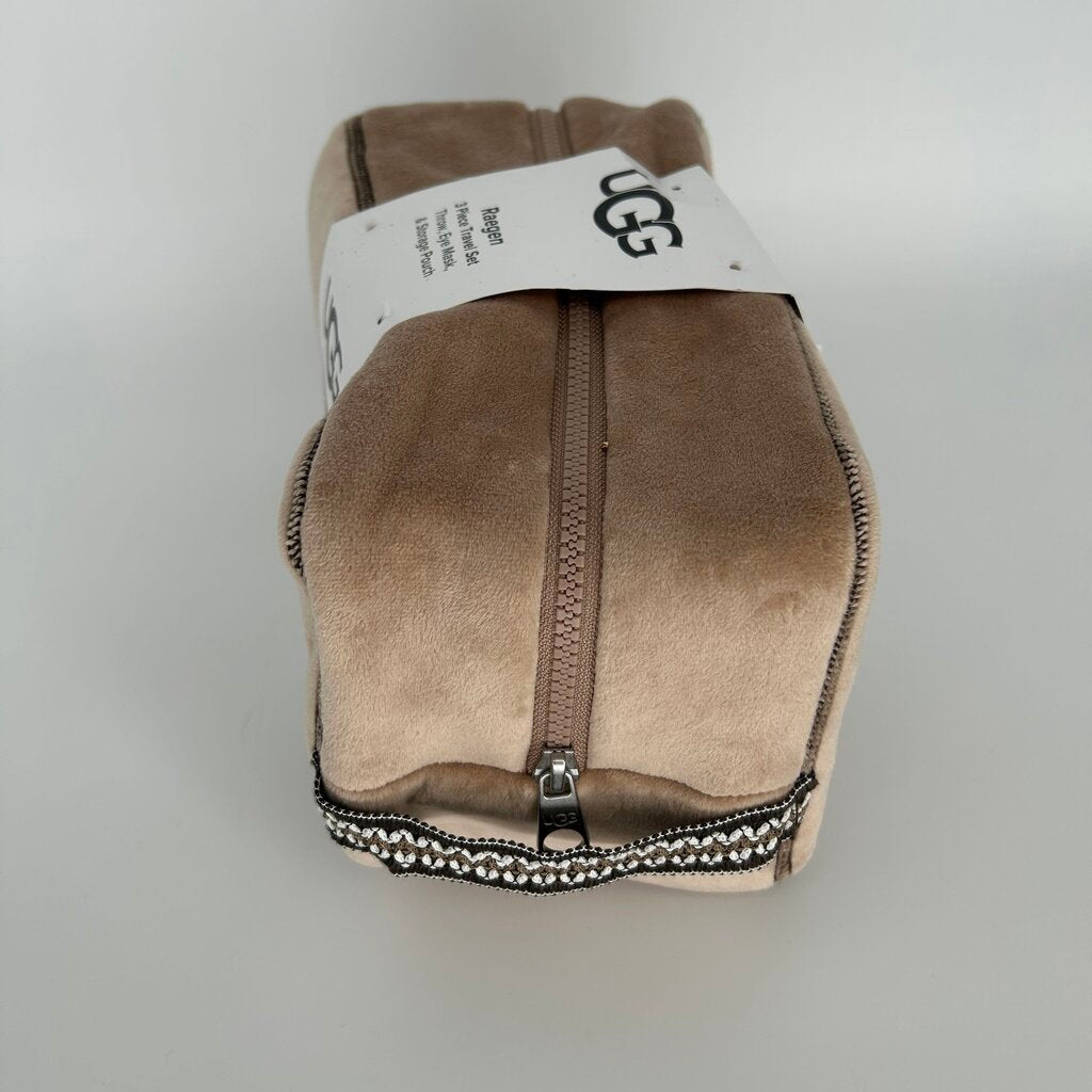 Ugg Travel Set