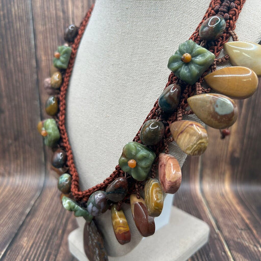 Macrame & Stone Necklace