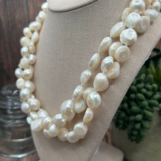Titto Baroque Pearl Necklace