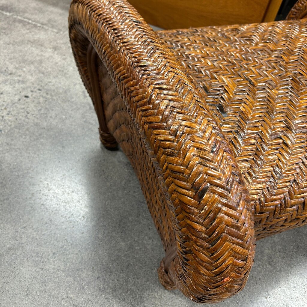 PB Wicker Footstool/Ottoman