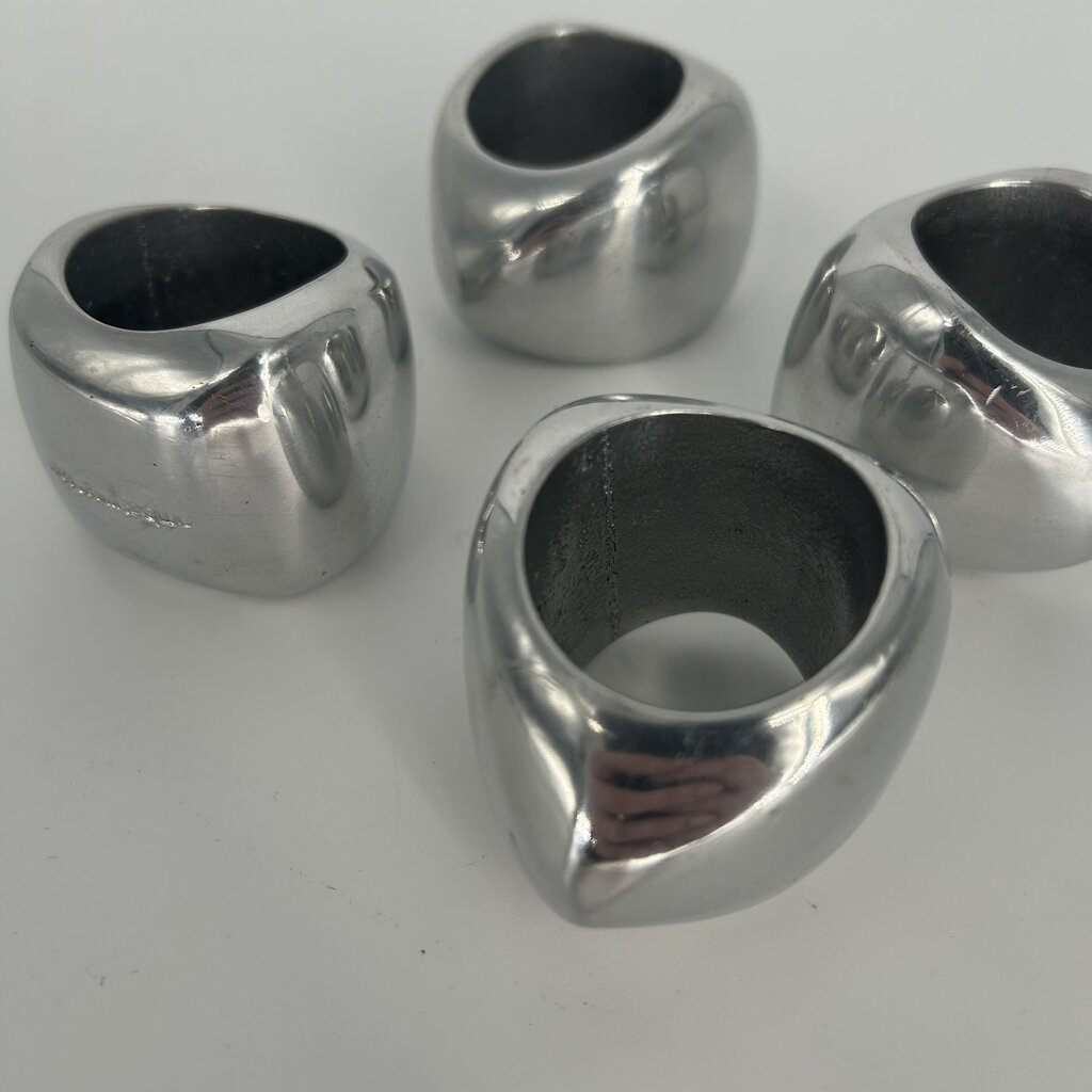 Nambe Napkin Ring Set