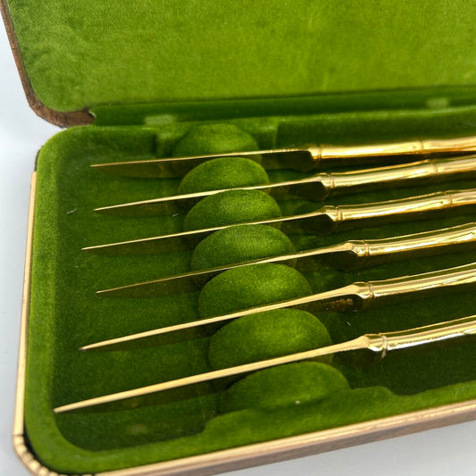 Saks Fifth Ave Knife Set