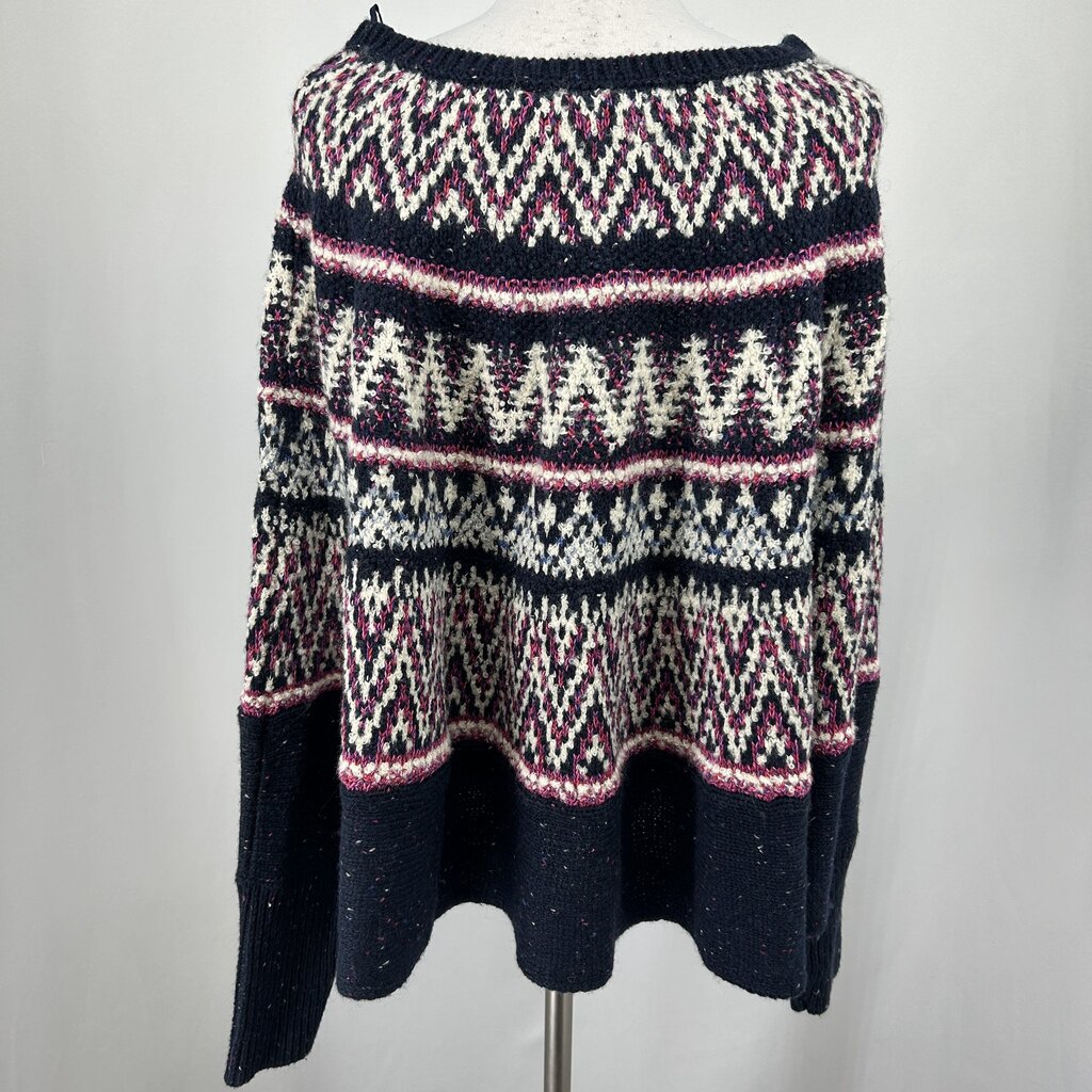 Sleeping on Snow L/s Sweater