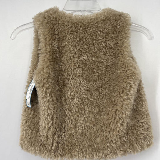 Parade Mode Faux Fur Vest