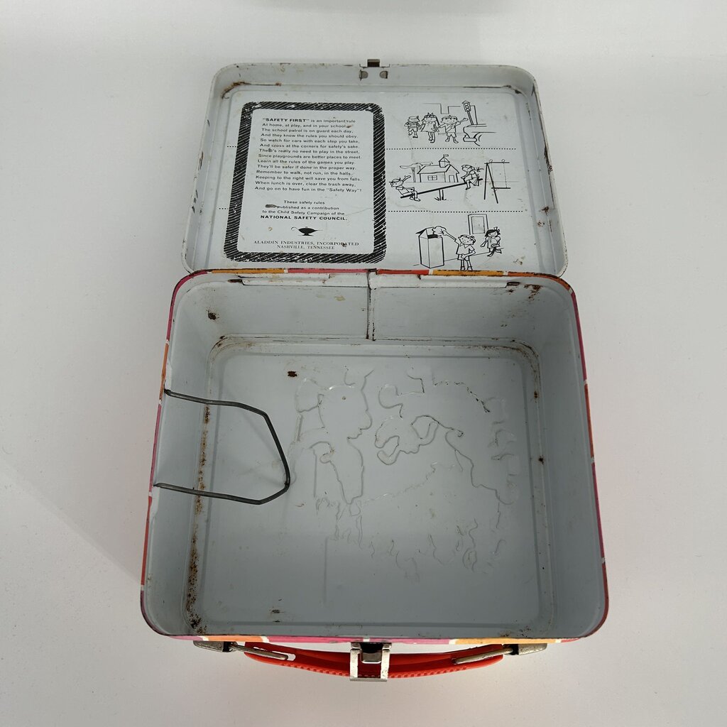 VTG Disney on Parade Lunchbox