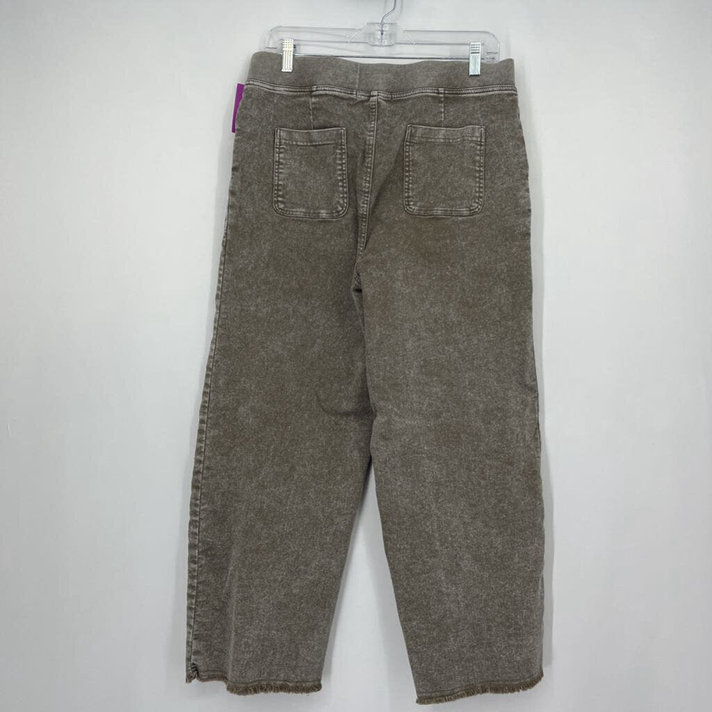 XCVI Wide Leg Pull-on Jeans