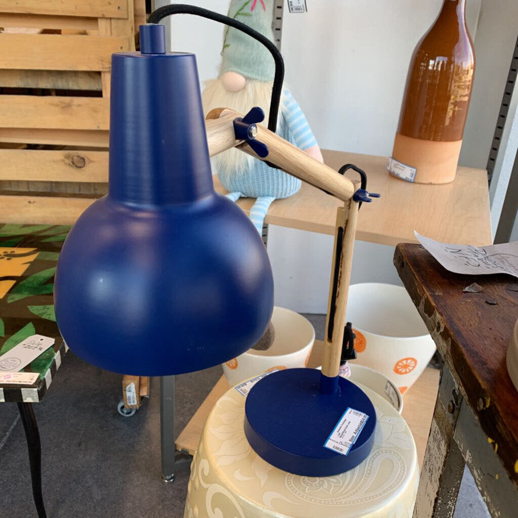 Metal/Wood Desk Lamp