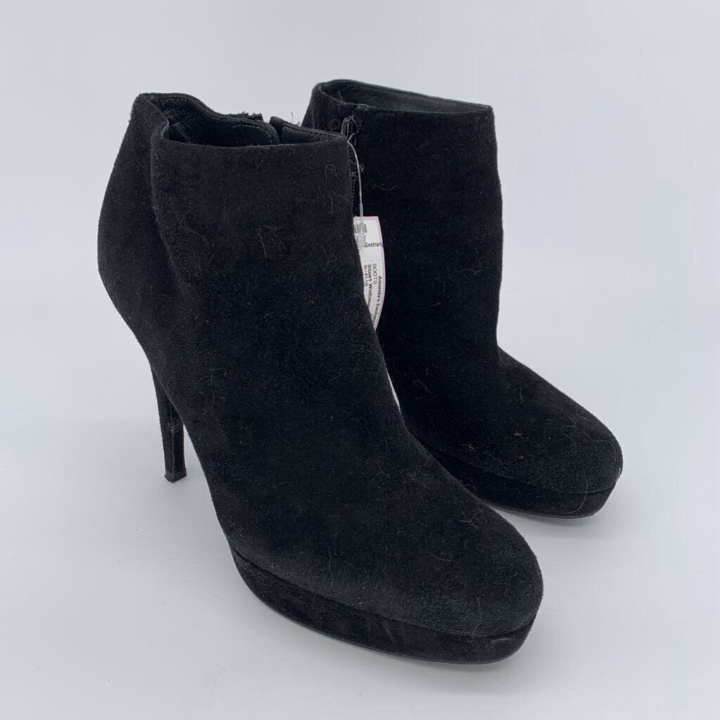 Stuart Weitzman for Scoop heeled Booties