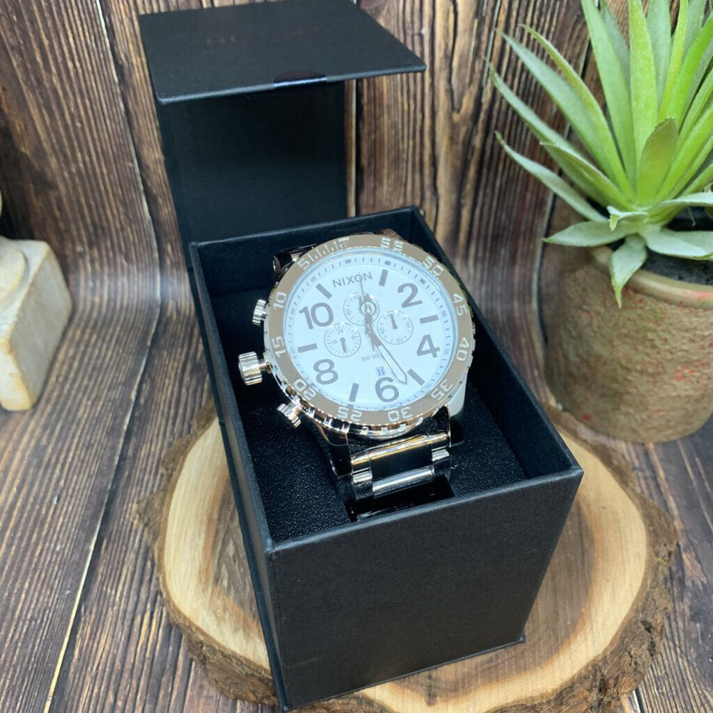 Nixon 51-30 Watch NWT