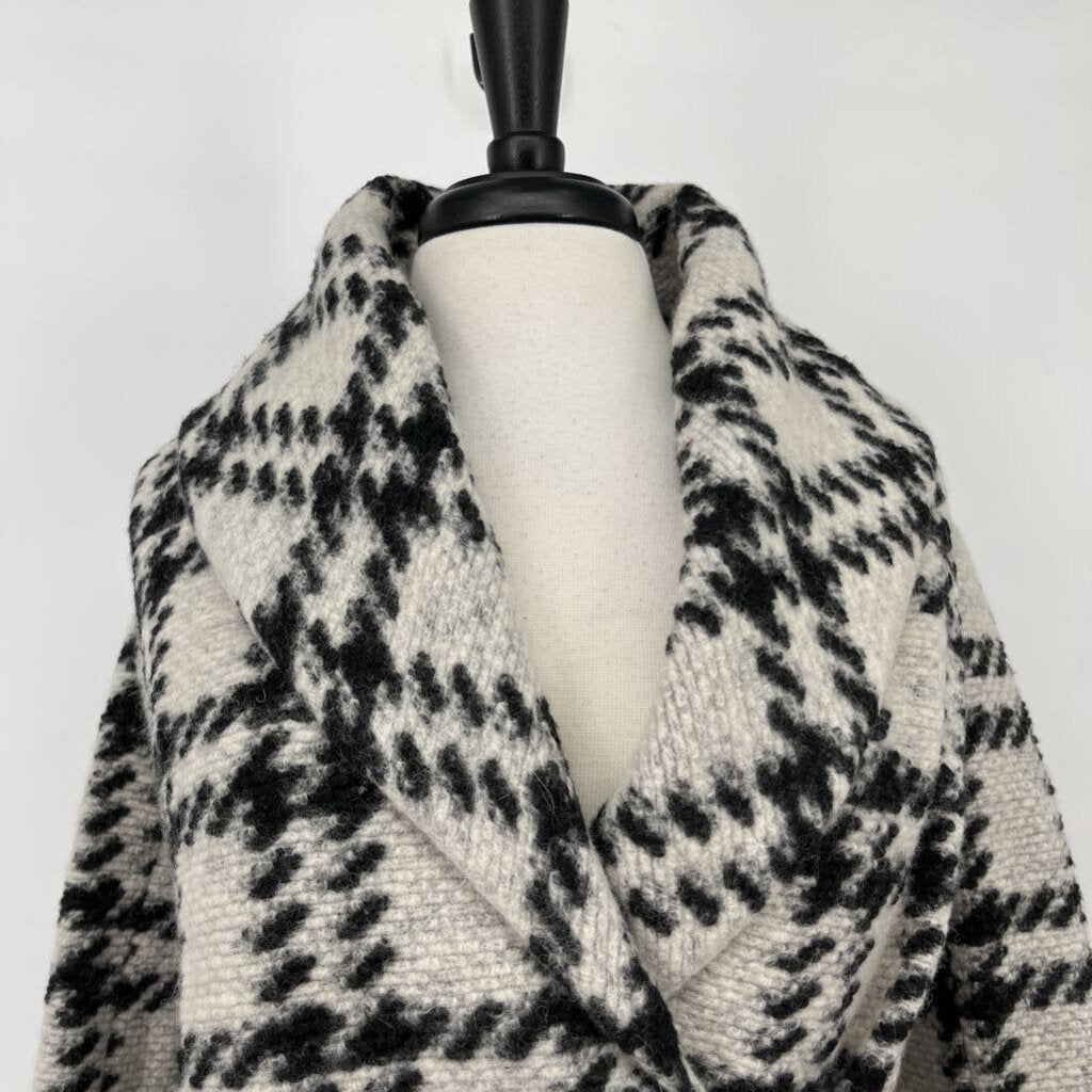 L.A.M.B. Houndstooth Coat