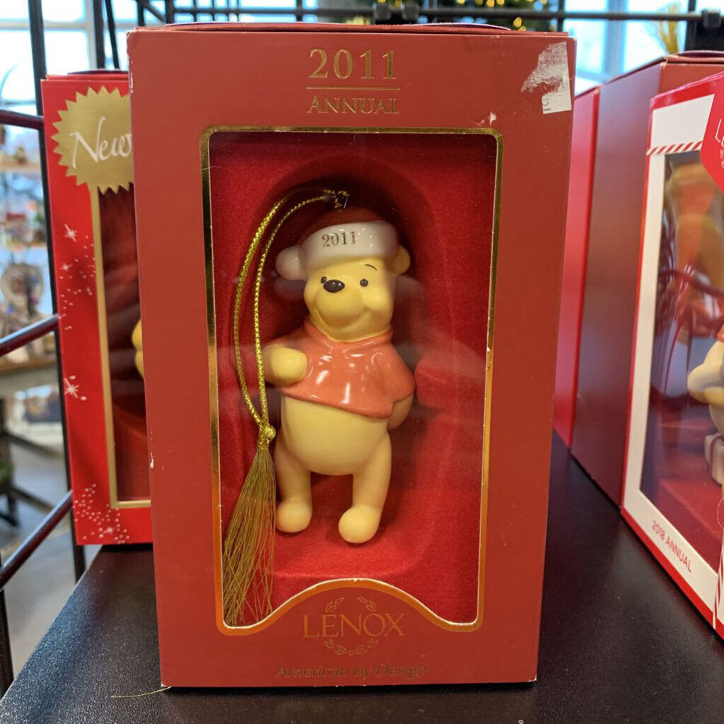 Pooh 2011 Ornament