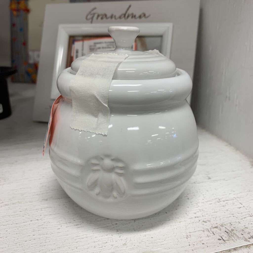 Le Creuset Honey Pot