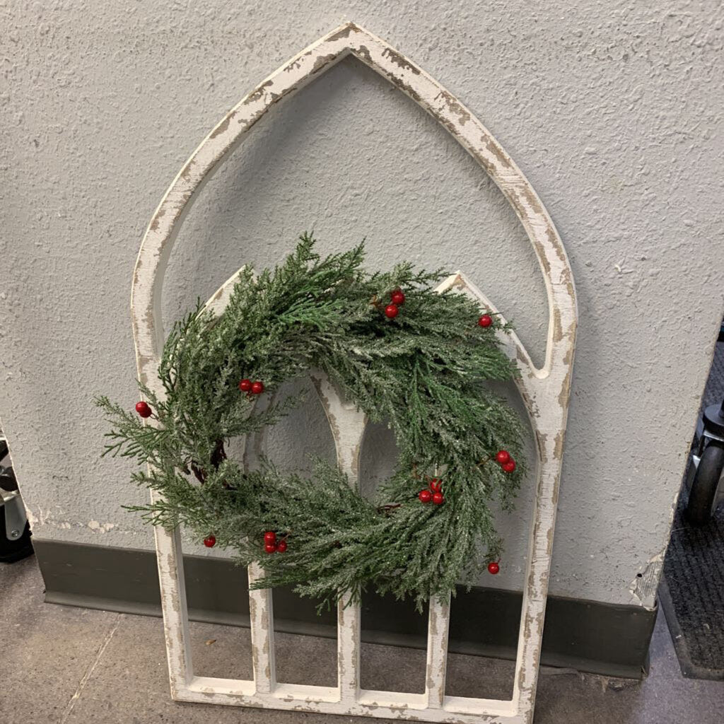 Distressed Arch w/ Wreath