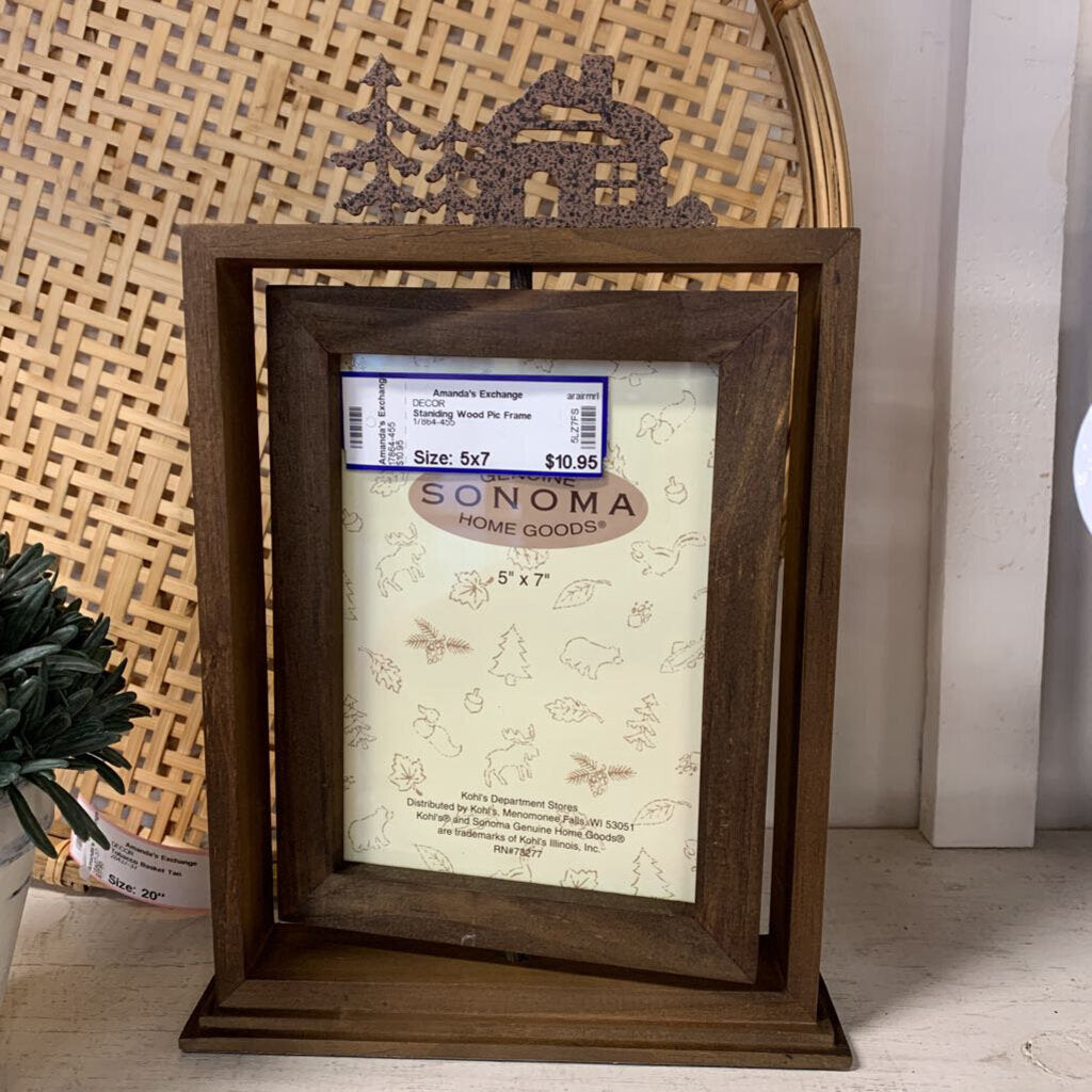 Staniding Wood Pic Frame