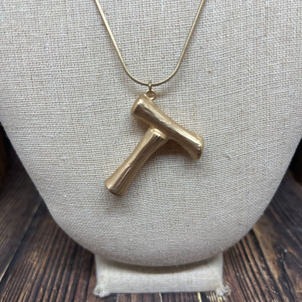 "T" Pendant Necklace