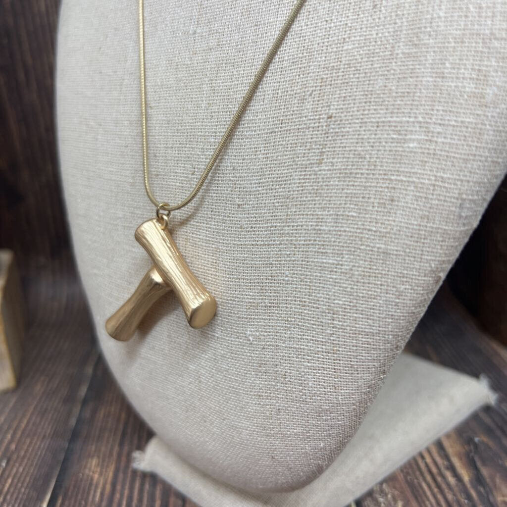 "T" Pendant Necklace