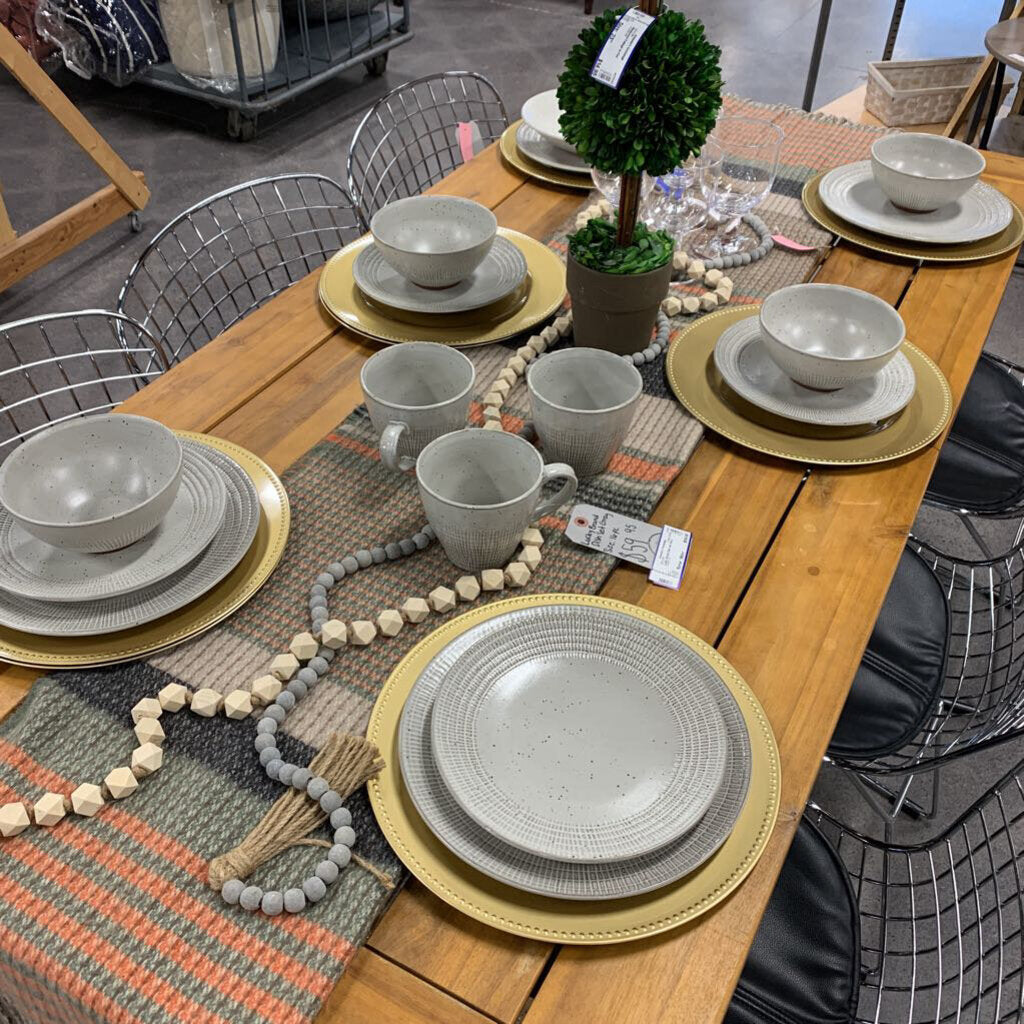 Lucky Brand Dish Set