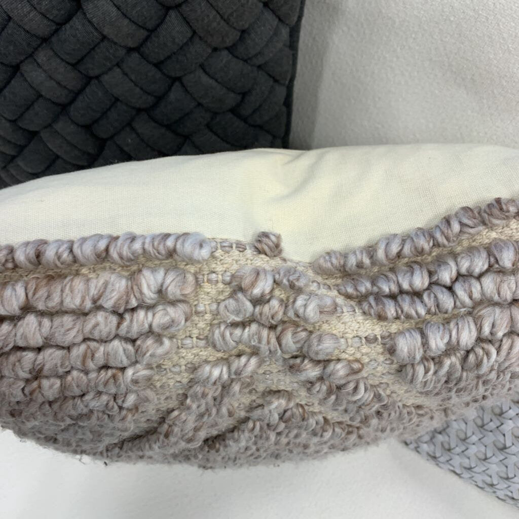 Diamond Raised Pattern Pillow