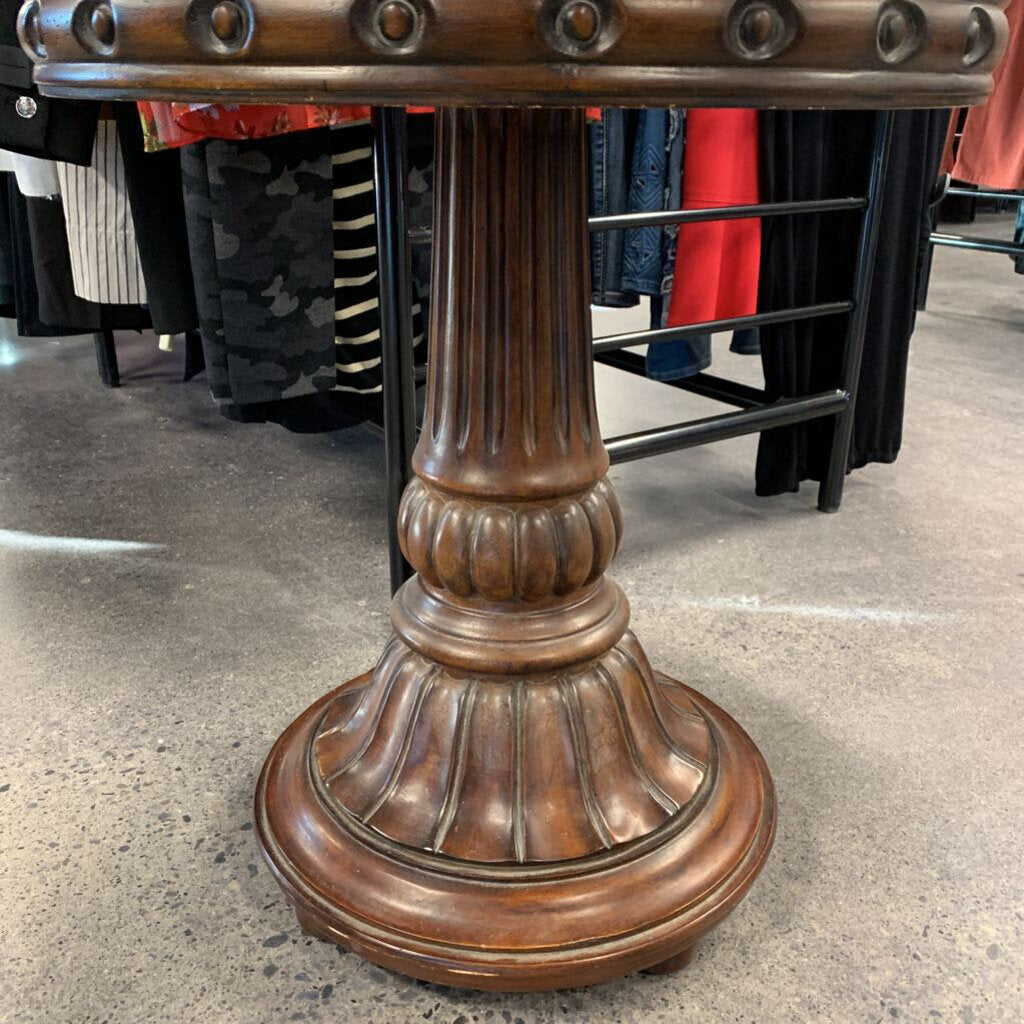 Pedestal Table