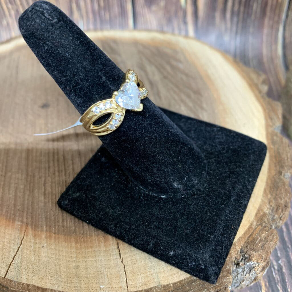 14k Heart Ring