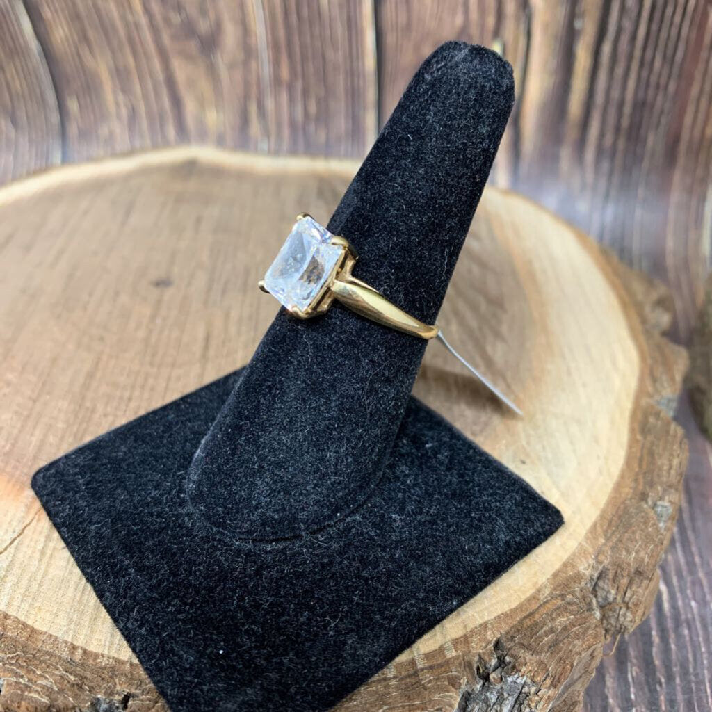 Baguette Solitaire CZ 10k Ring