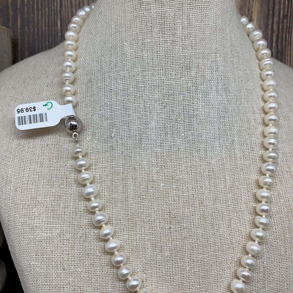 Cream Pearl Necklace