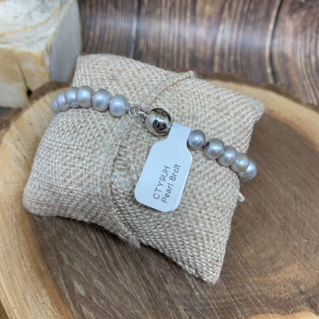 Silver Pearl Bracelet