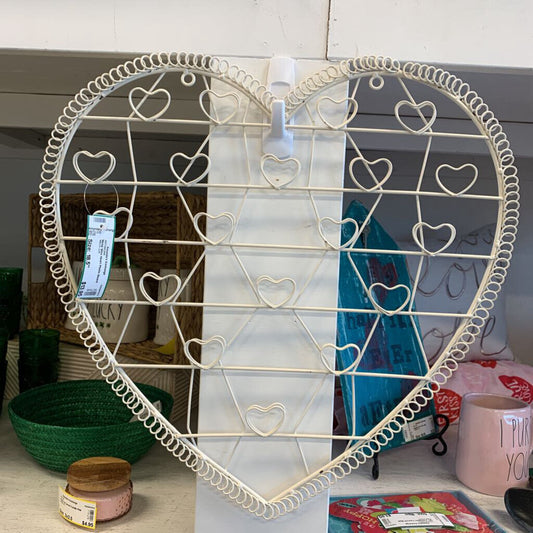 Metal Wire Heart Photo Board