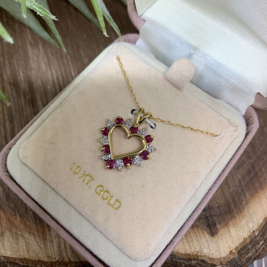 10k Heart Necklace