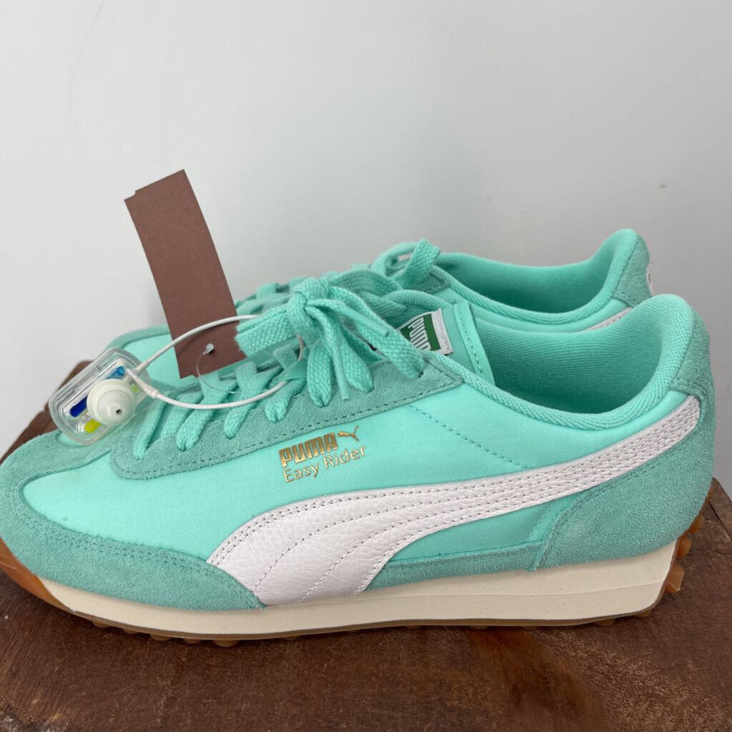 Puma Sneakers