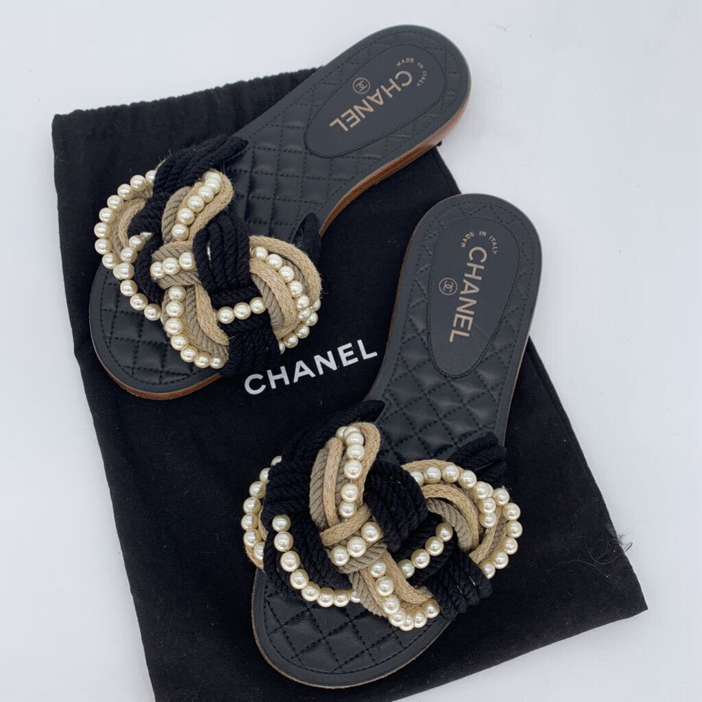 Chanel Cuba Slides