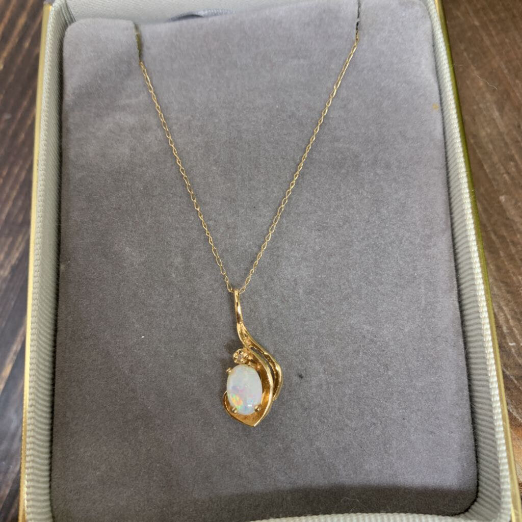 14k YG Opal Necklace