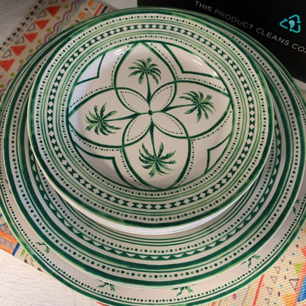 Palm Motif Dish Set