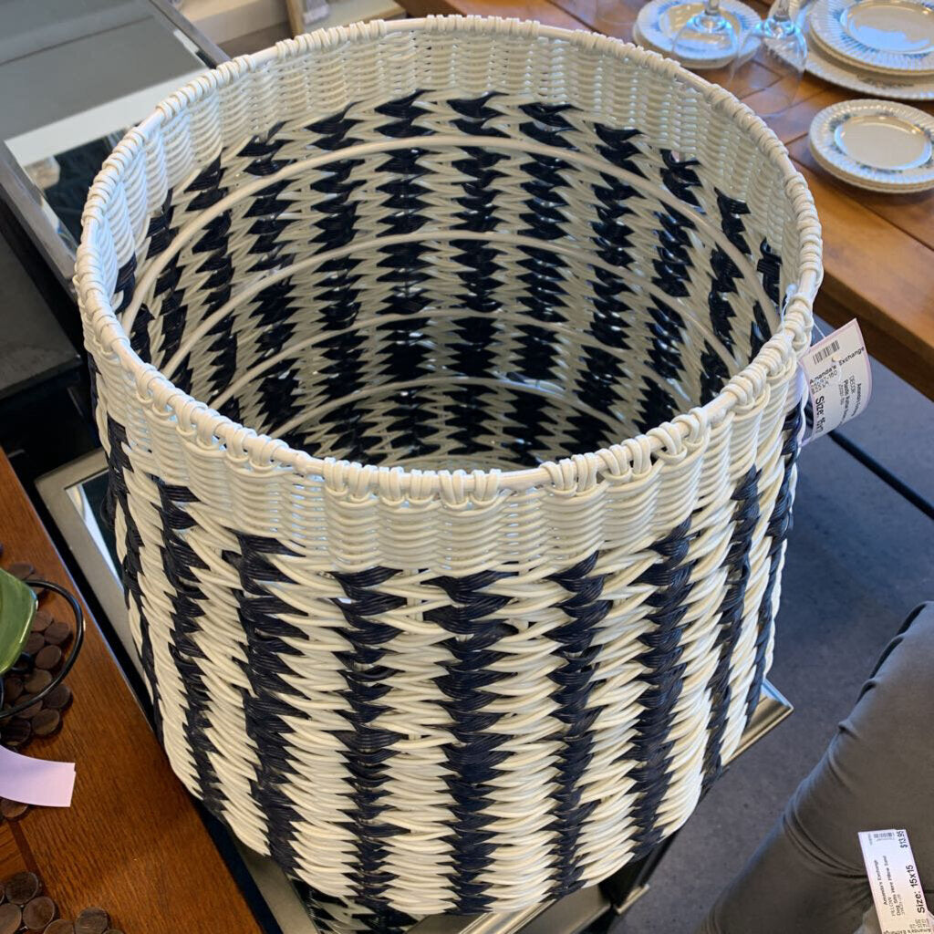 Plastic Rattan Basket