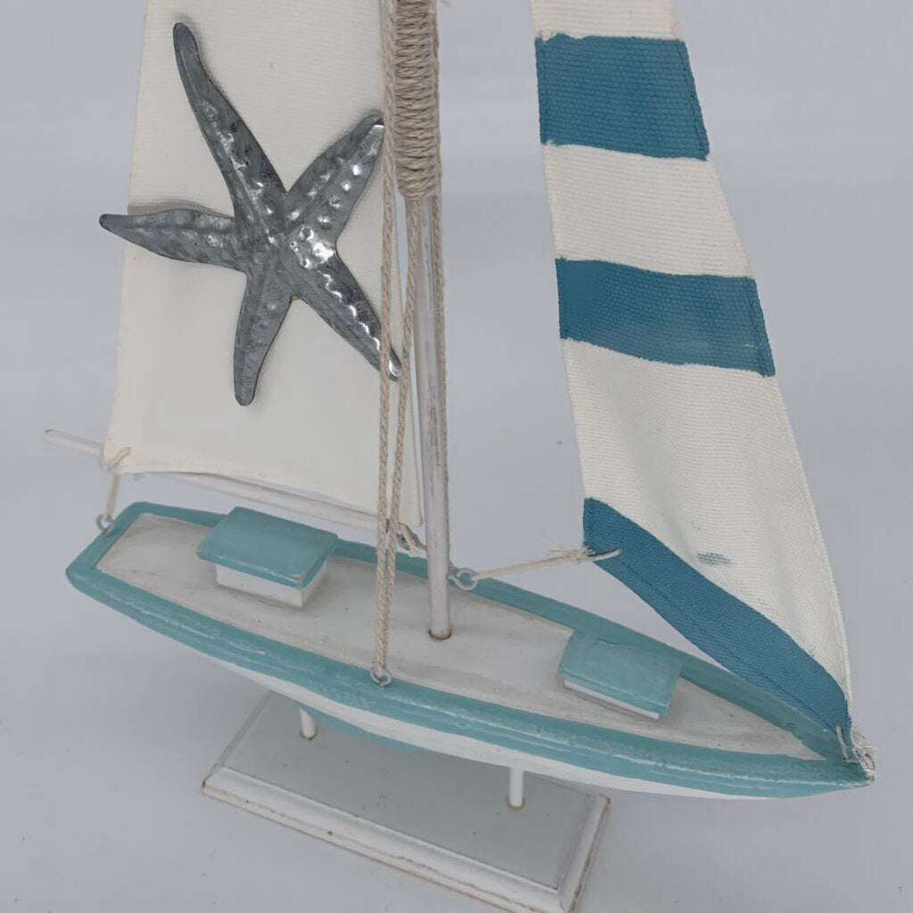 Starfish Sailboat Model