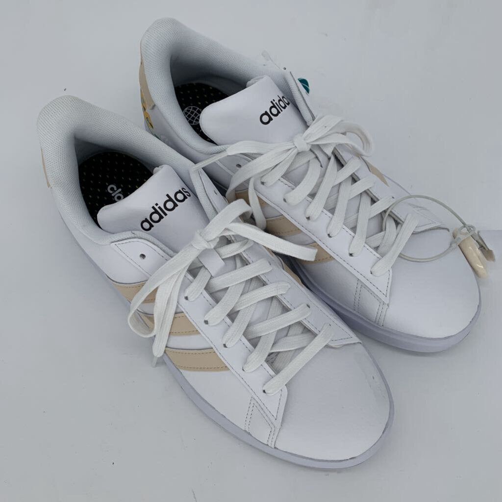 Adidas Sneakers