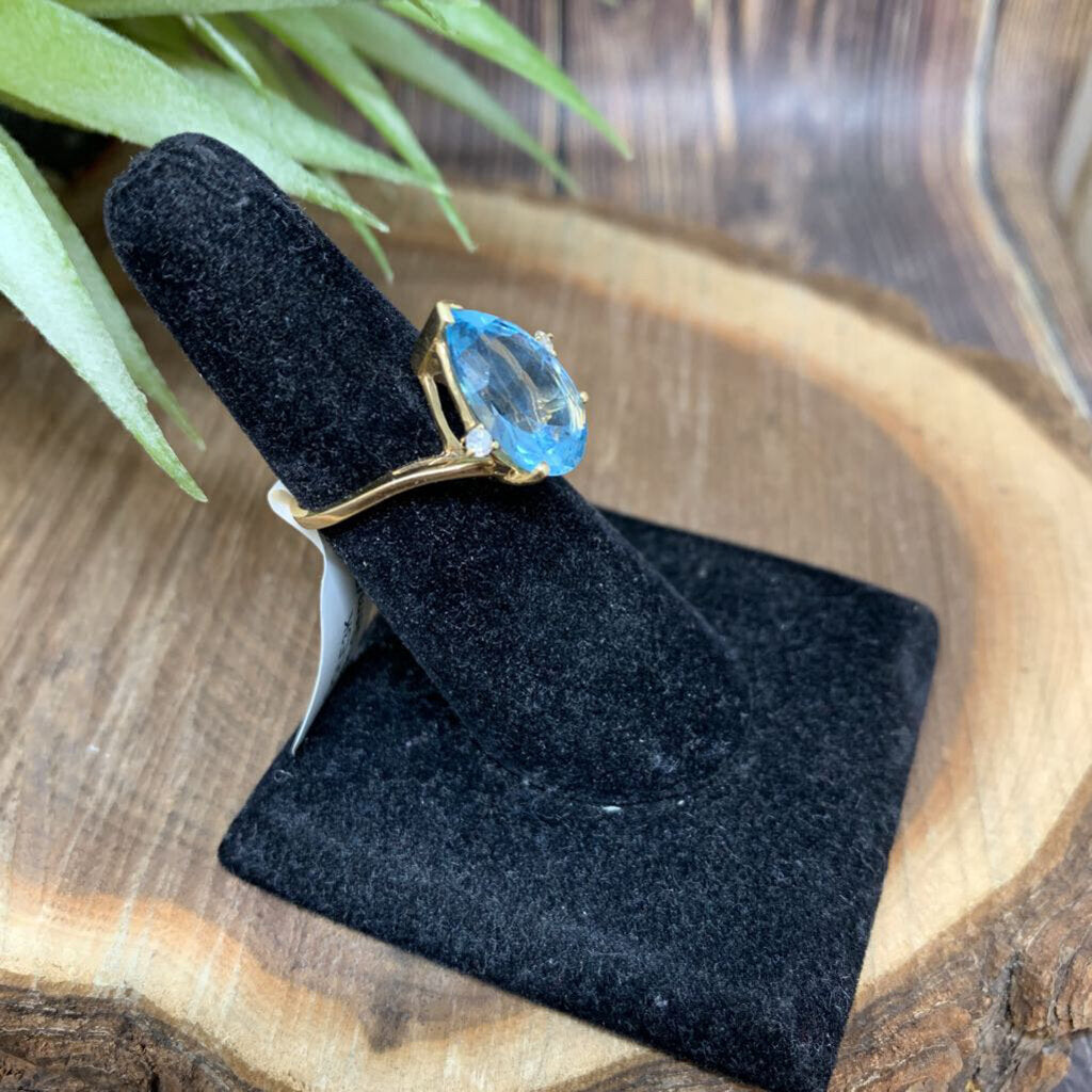 14K Gem and Diamond Ring