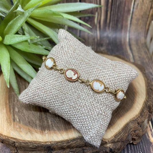 14k VTG Cameo Bracelet