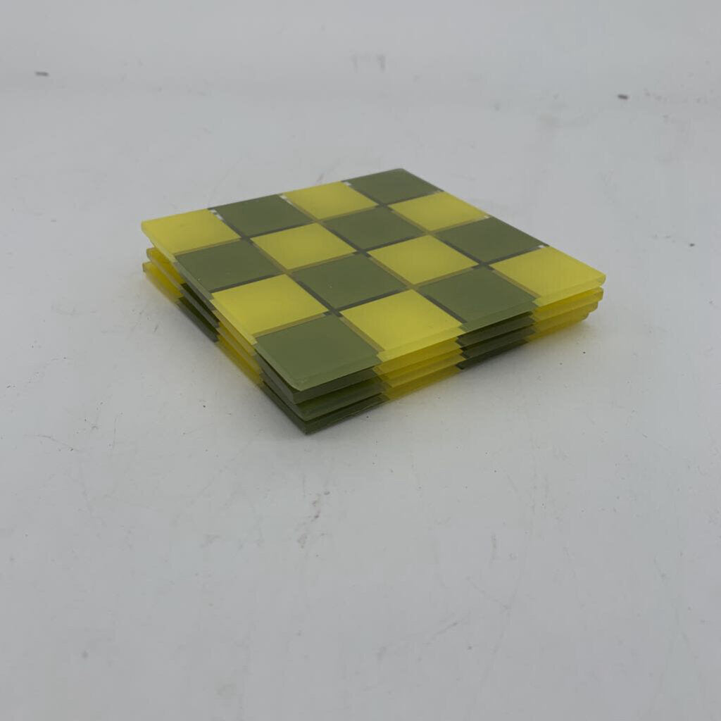 Glass Checkered Coaster Set