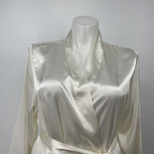 Morgan & Taylor Robe