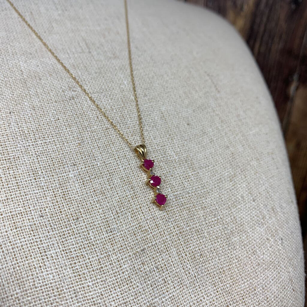 10k YG Heart Pendant Necklace