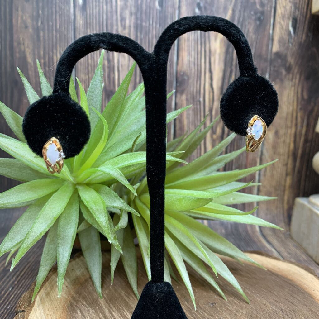 10k YG Opal Errngs