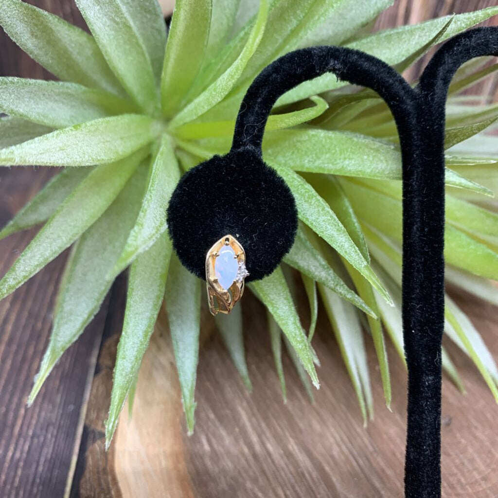 10k YG Opal Errngs