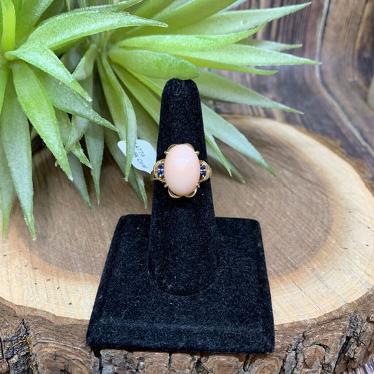 18k YG Coral Ring