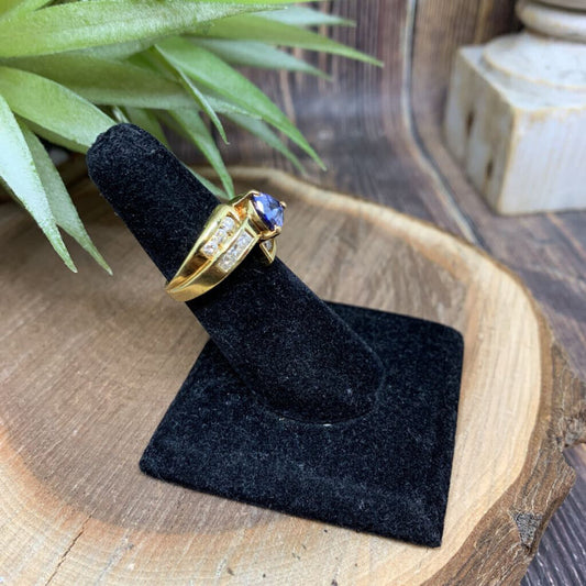 18k YG Diamond & Gem Ring