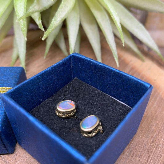 14k Opal Stud Errngs
