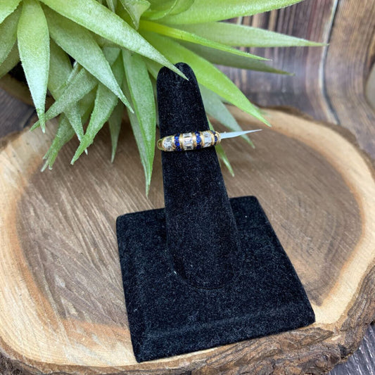 18k Gem and Diamonds Ring