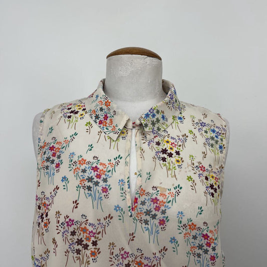 Cabi Sleeveless Floral Shirt