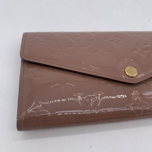 LV Vernis Sarah Wallet AS IS