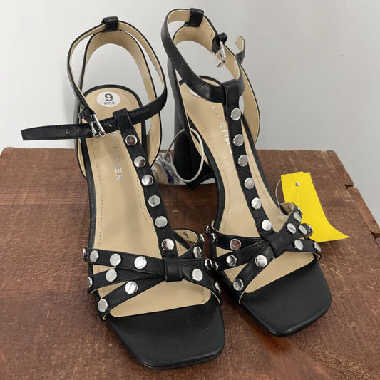 Marc Fisher Sandals